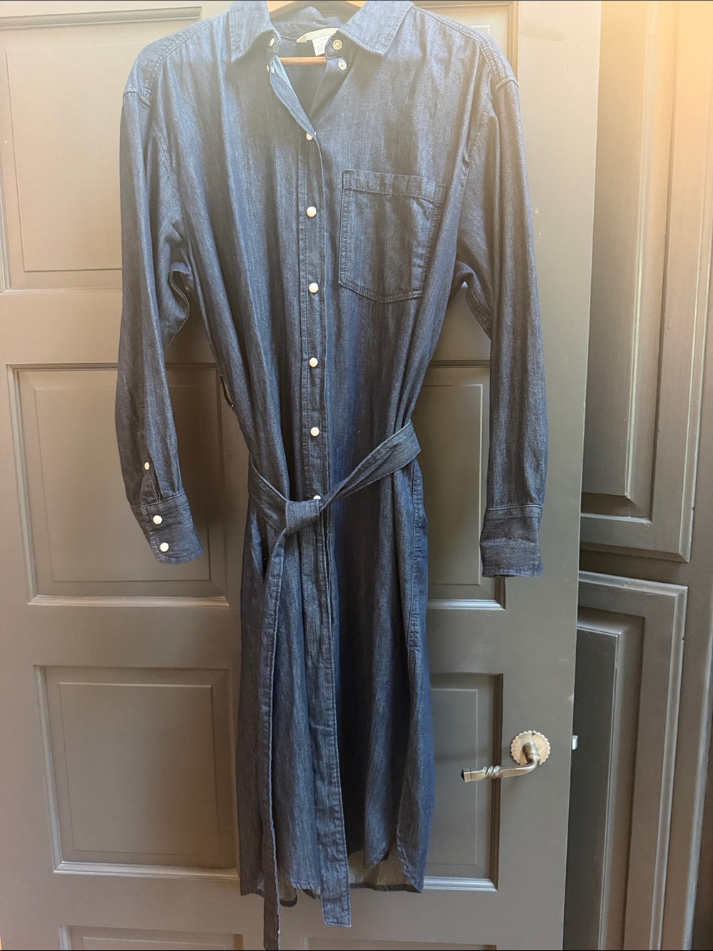 H&M Dark Blue Denim Button-Down snap Shirt with Waist Tie size medium